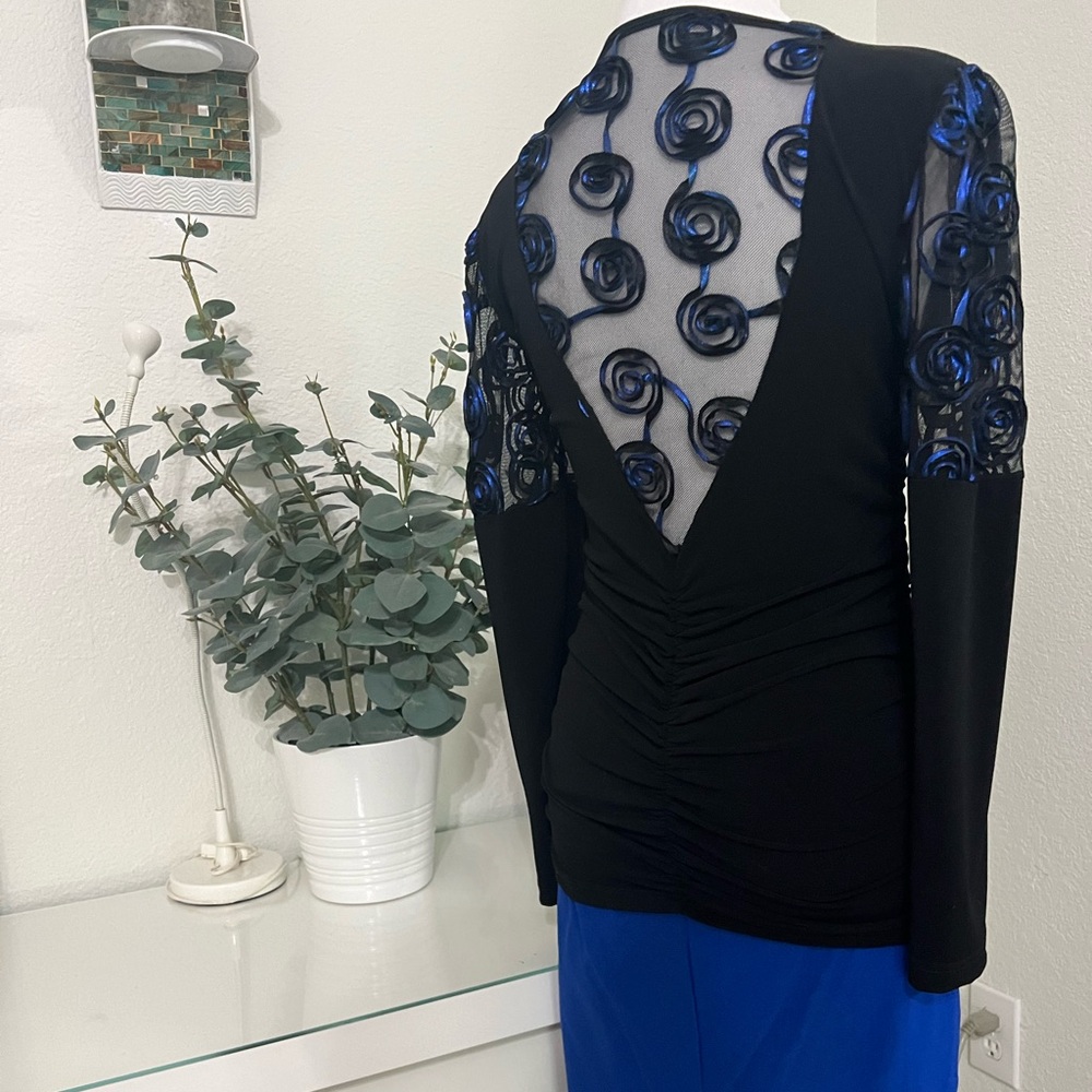 Complete Outfit, Blouse and Skirt - S/M - Picture 8 of 15